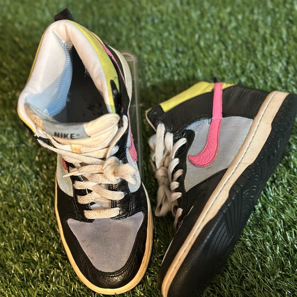 NIKE DUNK